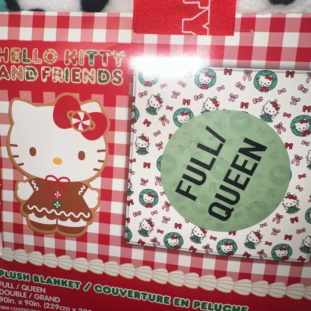 Hello Kitty Festive Wreath Queen Plush Throw Blanket